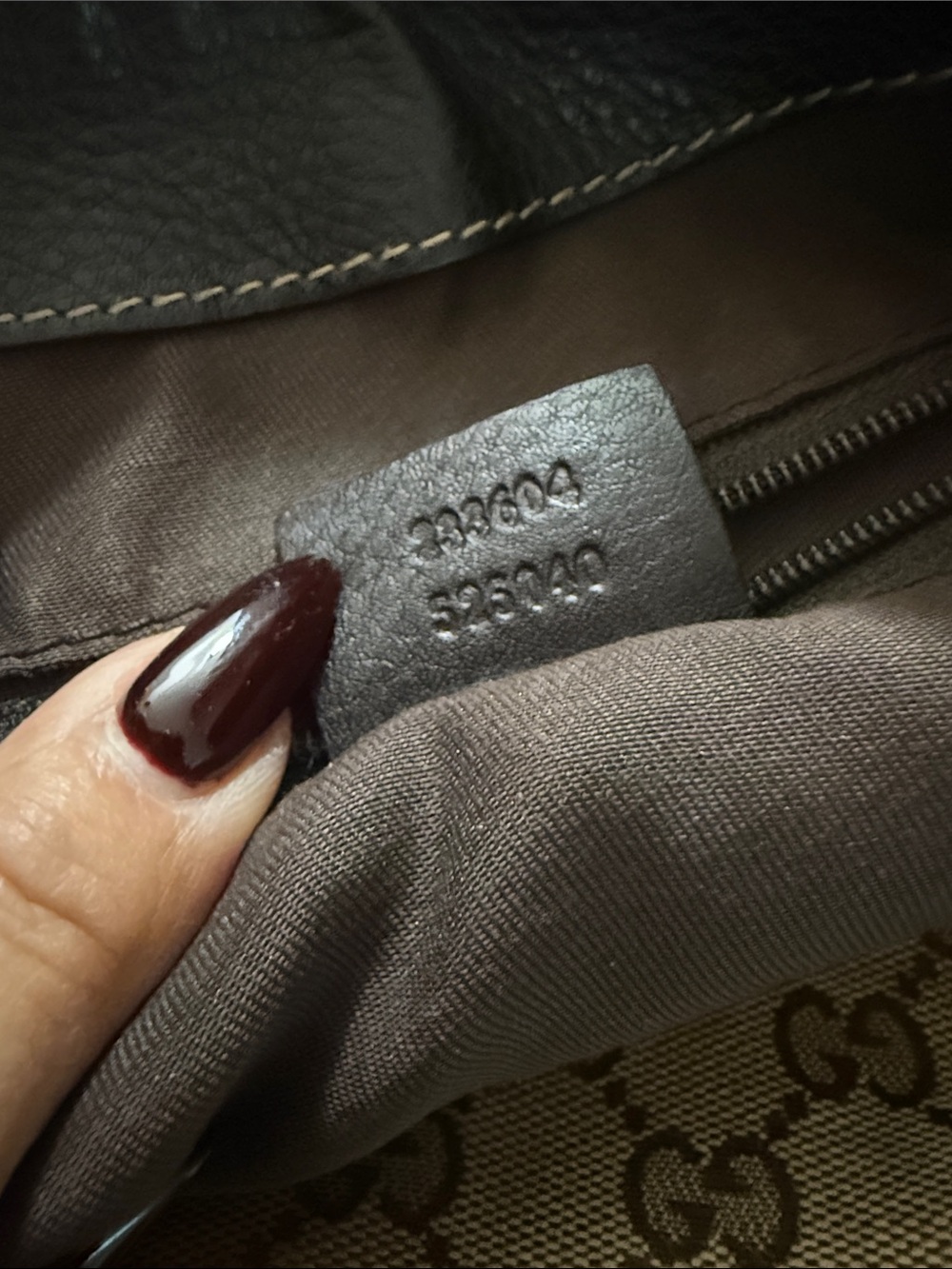 Gucci Beige GG Canvas Shoulder Bag with Green-Red Web Stripe - Picture 9 of 9